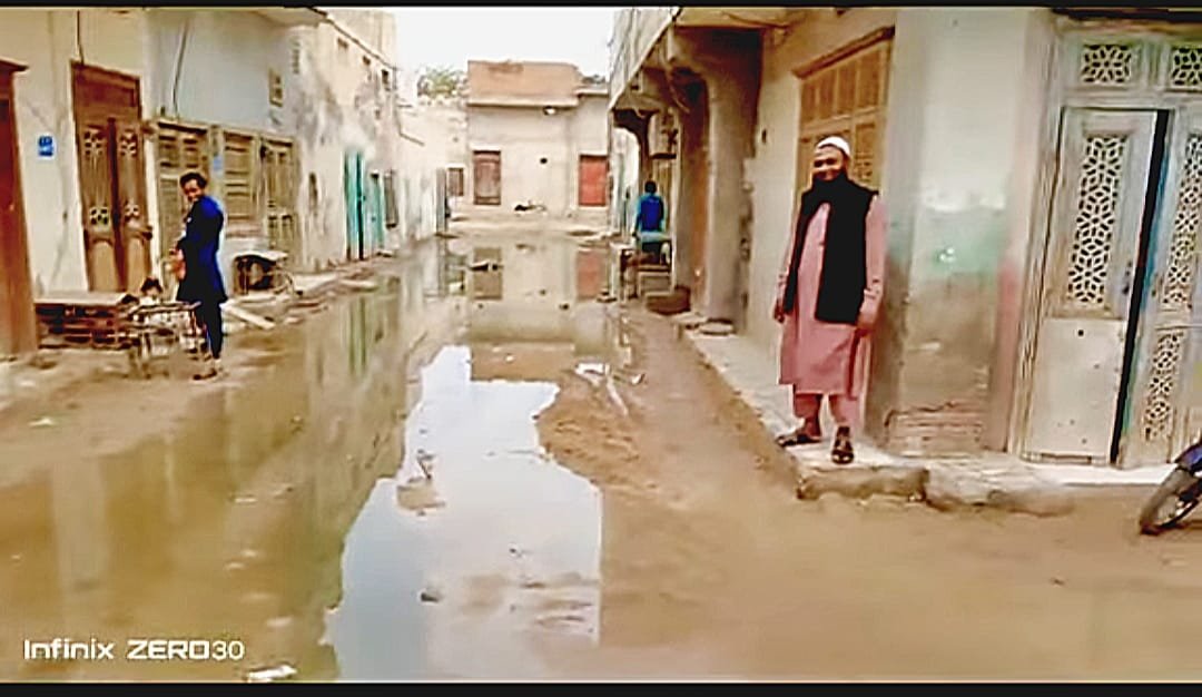 چشتیاں میں سیوریج نظام کی ناکامی، عید کے روز مکینوں کا احتجاج