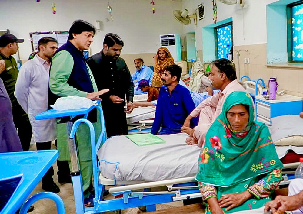 ڈپٹی کمشنربہاولنگرکا ڈی ایچ کیو ہسپتال کادورہ